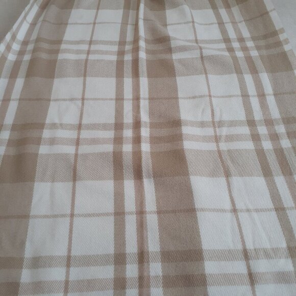 J. Crew Factory Women's Classic Cream & Beige Plaid Wide Soft Fringe Scarf - Picture 4 of 5